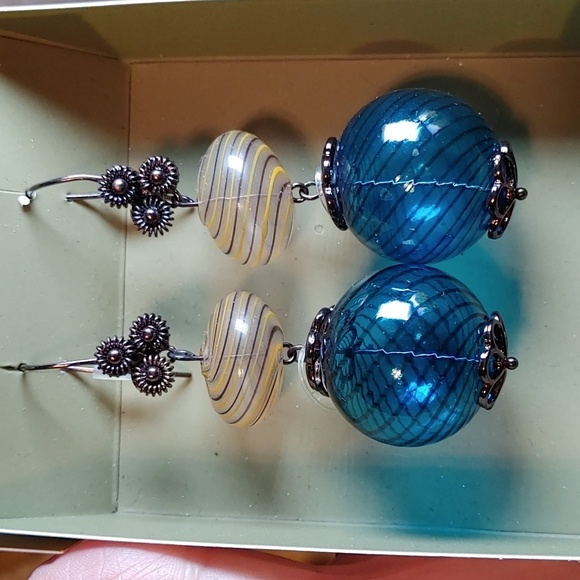 NEW in Box ZARA Glass Art Deco Earrings - Picture 1 of 8
